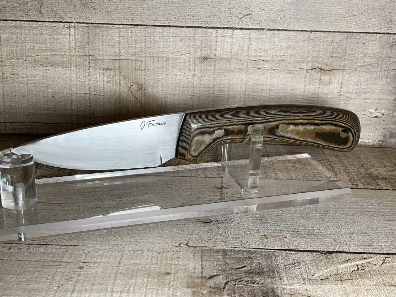 Bushcraft knife with tricolor Richlite handles - Front view