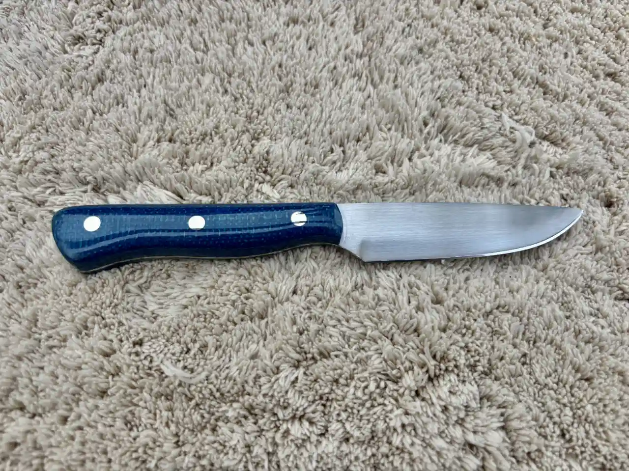 Kitchen paring knife with admiral blue jute micarta handles - rear view