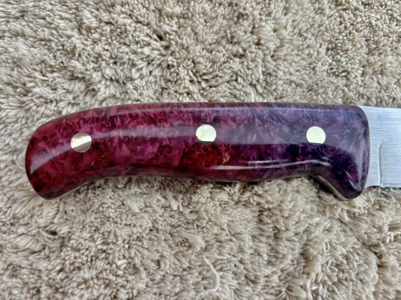 Bushcraft knife with dyed box elder wood handles - handle closeup, rear view